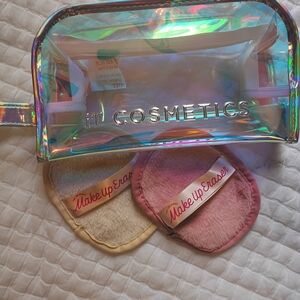 it cosmetics Holographic Clear Cosmetic Pouch with Pink and Cream Makeup Erasers